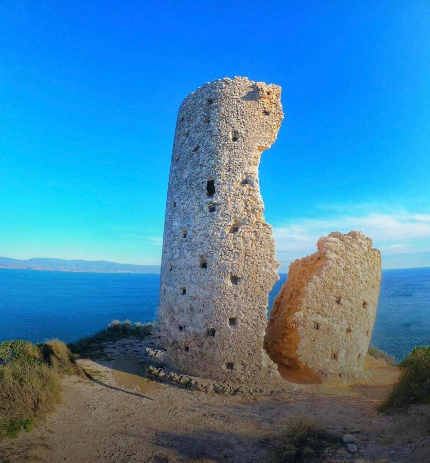 Suite Sardinia Holiday Кальяри Экстерьер фото